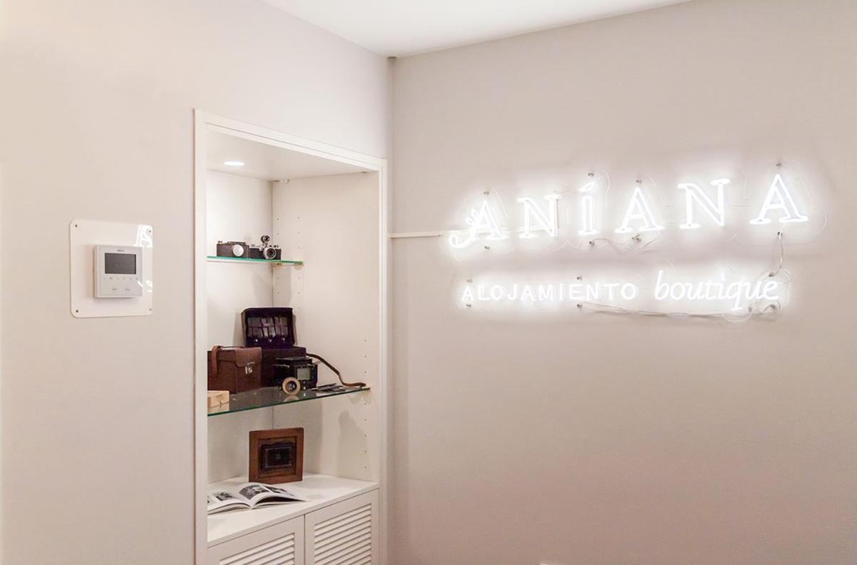 Aniana Alojamiento Boutique โลโกรโญ ภายนอก รูปภาพ