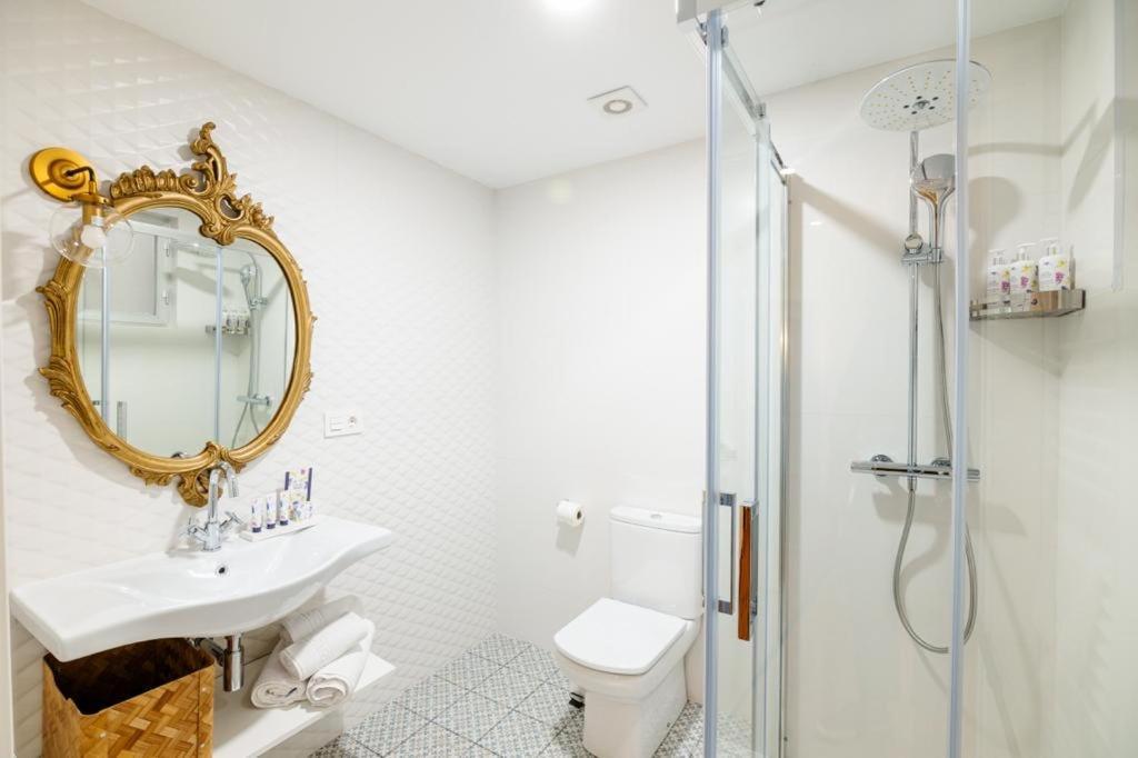 Aniana Alojamiento Boutique โลโกรโญ ภายนอก รูปภาพ